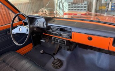 Toyota-hilux-1979-orange-3