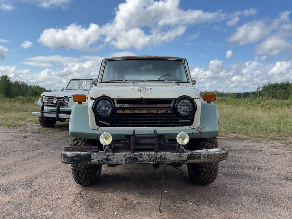 Toyota-land-cruiser-1971-1