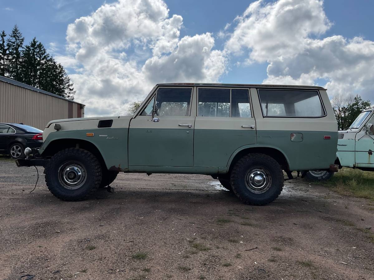 Toyota-land-cruiser-1971-2