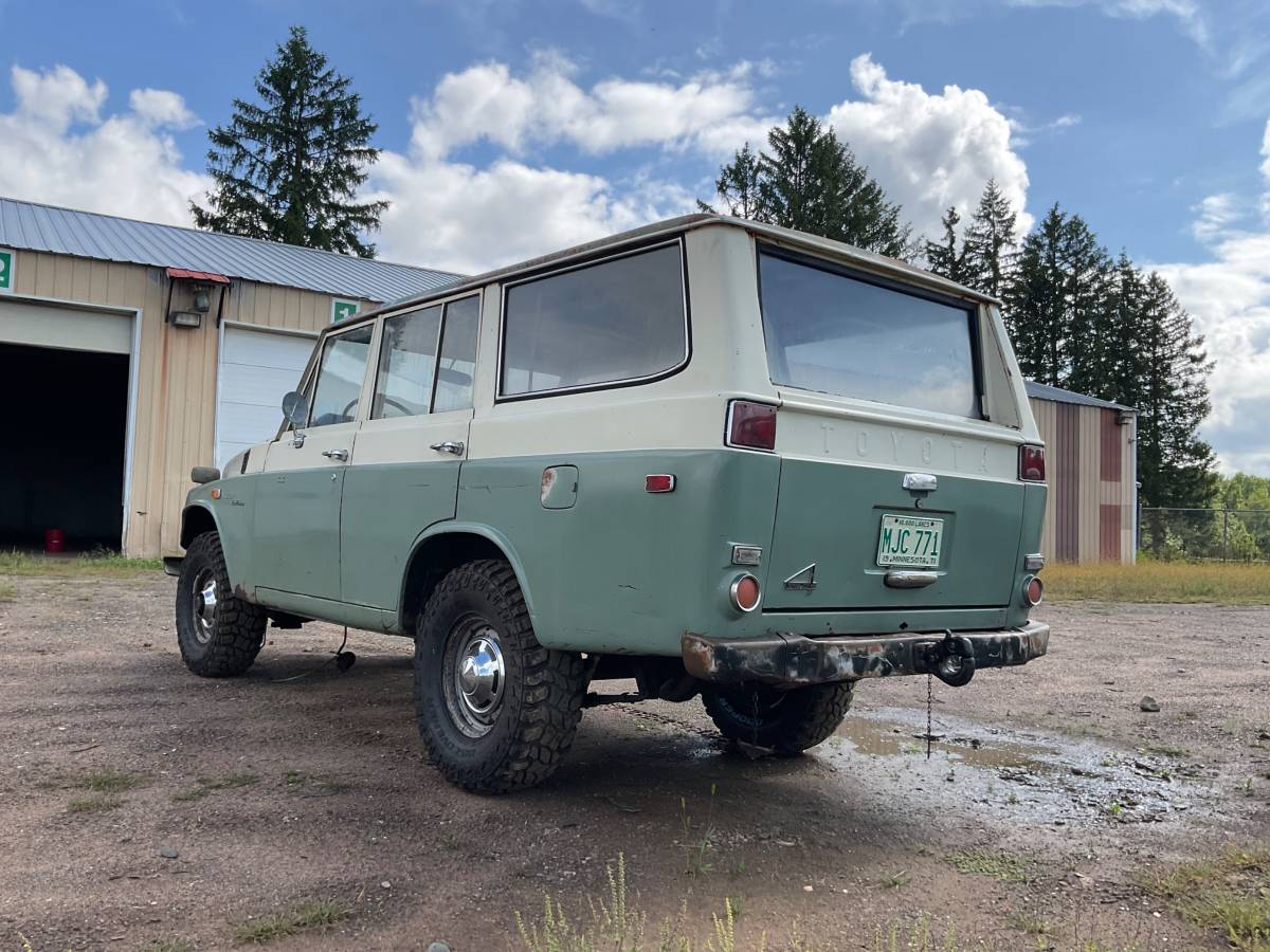 Toyota-land-cruiser-1971-3