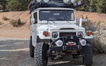 Toyota-land-cruiser-1981-white