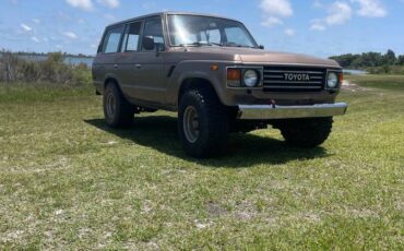 Toyota-land-cruiser-1985-brown-1
