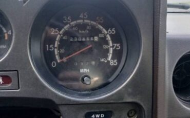 Toyota-land-cruiser-1985-brown-9