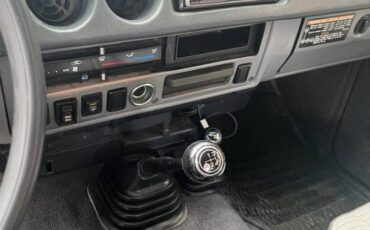 Toyota-land-cruiser-1987-blue-5