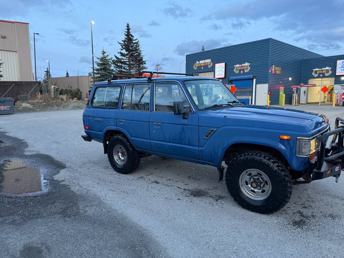 Toyota-land-cruiser-1989-blue-1
