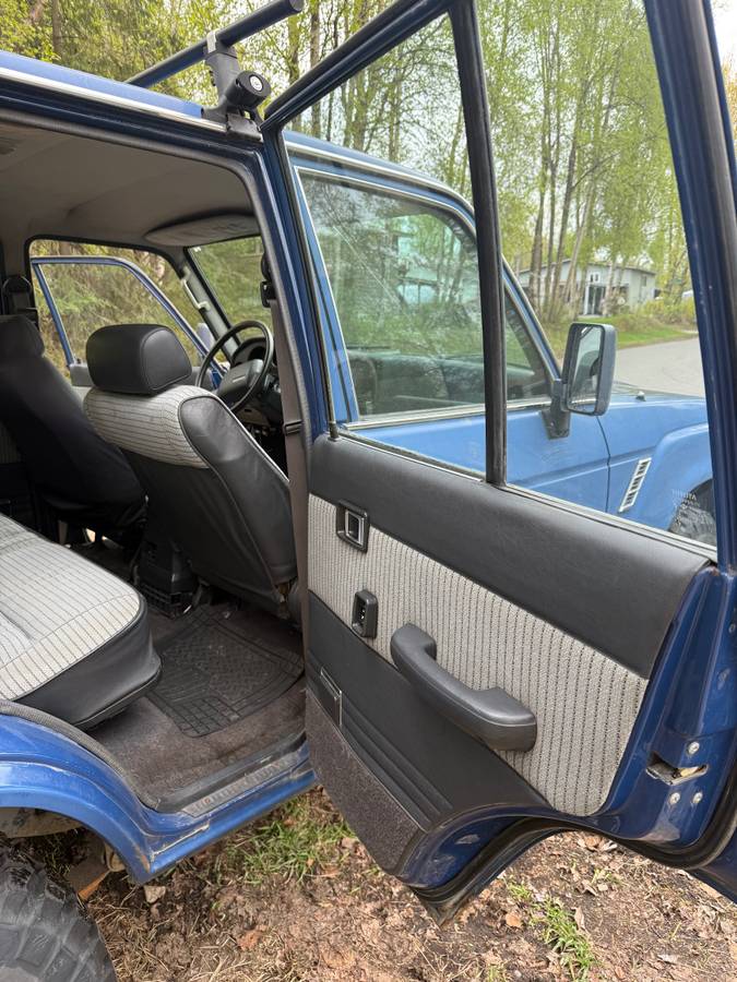 Toyota-land-cruiser-1989-blue-9