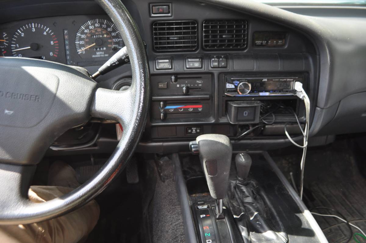 Toyota-land-cruiser-1991-18