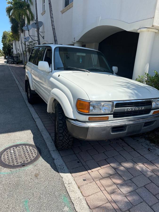 Toyota-land-cruiser-1993-white-1