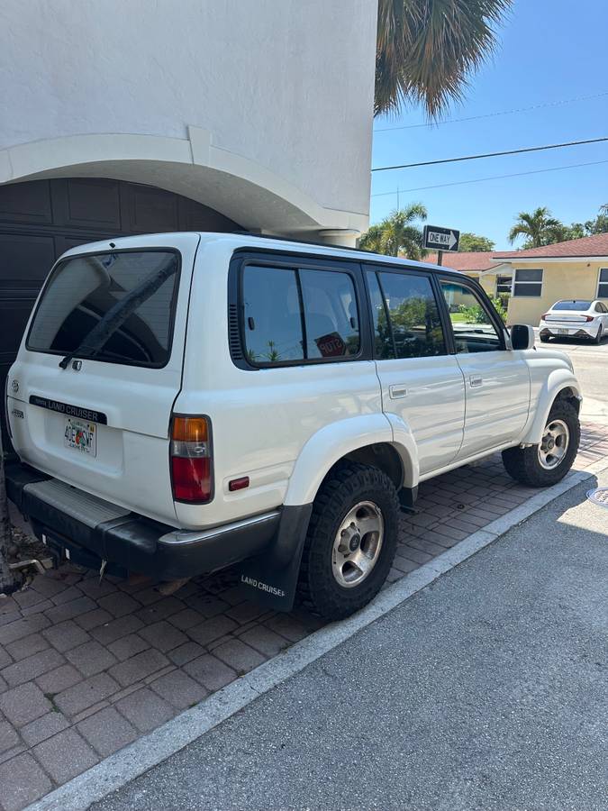 Toyota-land-cruiser-1993-white