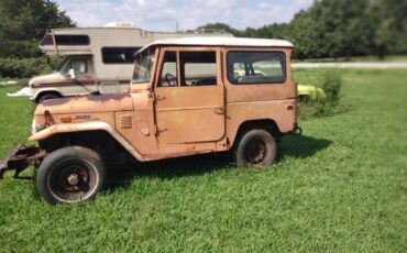 Toyota-land-cruiser-electric-1973-white-1