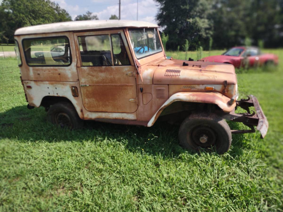 Toyota-land-cruiser-electric-1973-white-3