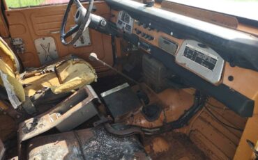 Toyota-land-cruiser-electric-1973-white-6