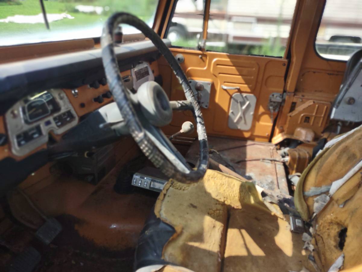 Toyota-land-cruiser-electric-1973-white-8