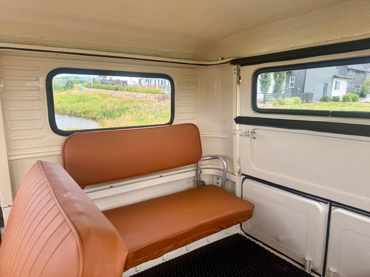 Toyota-land-cruiser-fj40-1965-white-6