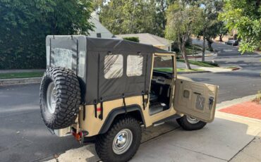 Toyota-land-cruiser-fj40-1974-7