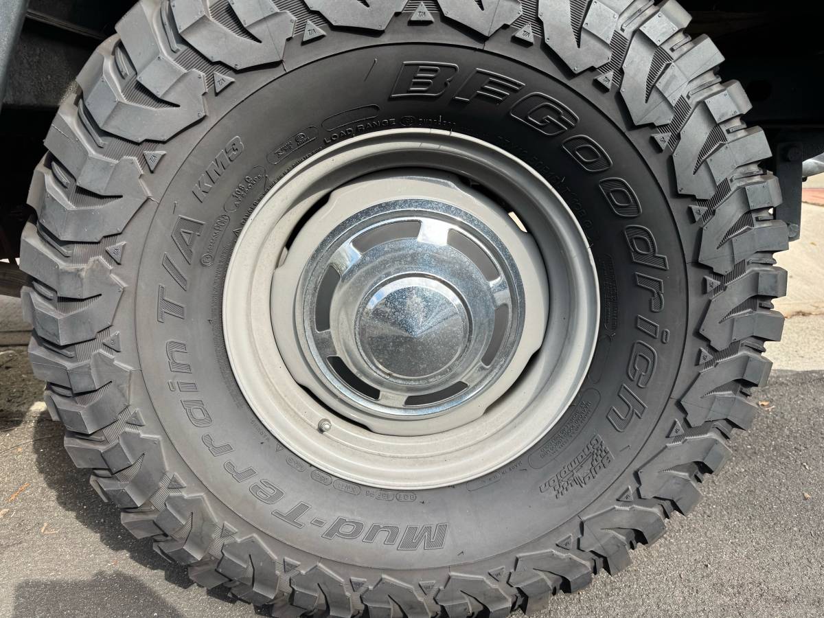 Toyota-land-cruiser-fj40-1974-9