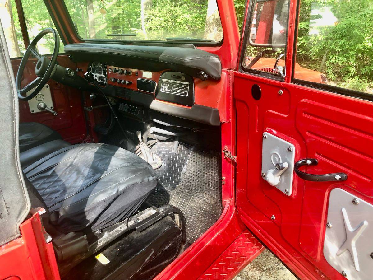 Toyota-land-cruiser-fj40-1975-9