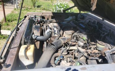 Toyota-land-cruiser-fj60-1985-brown-20