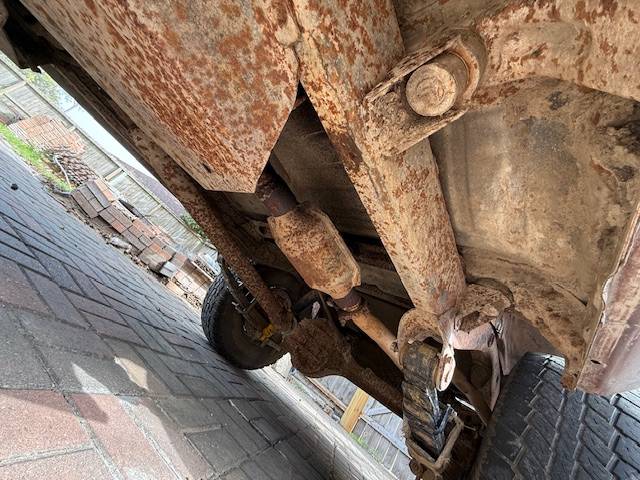 Toyota-land-cruiser-fj60-fj-60-1982-brown-15