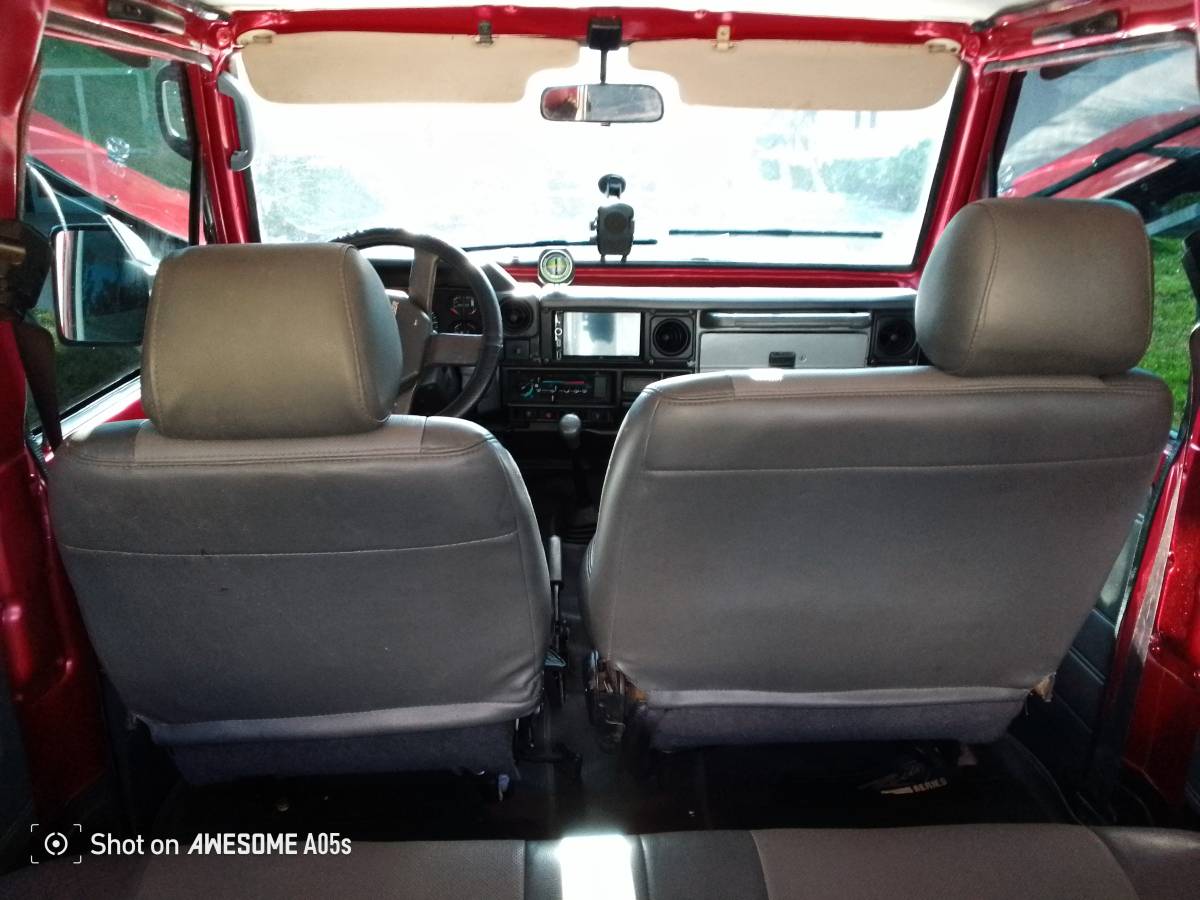Toyota-land-cruiser-fzj73-1995-red-16
