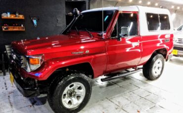 Toyota-land-cruiser-fzj73-1995-red