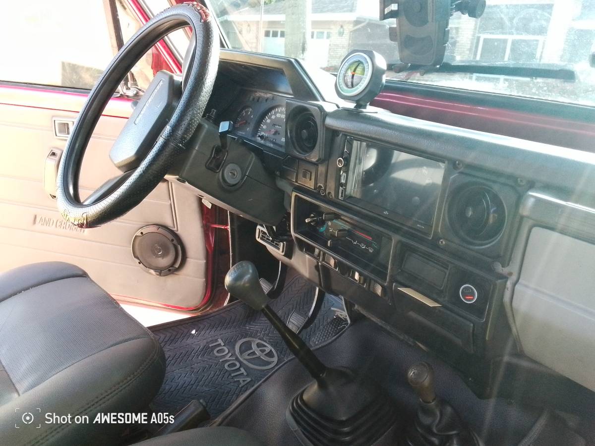Toyota-land-cruiser-fzj73-1995-red-4