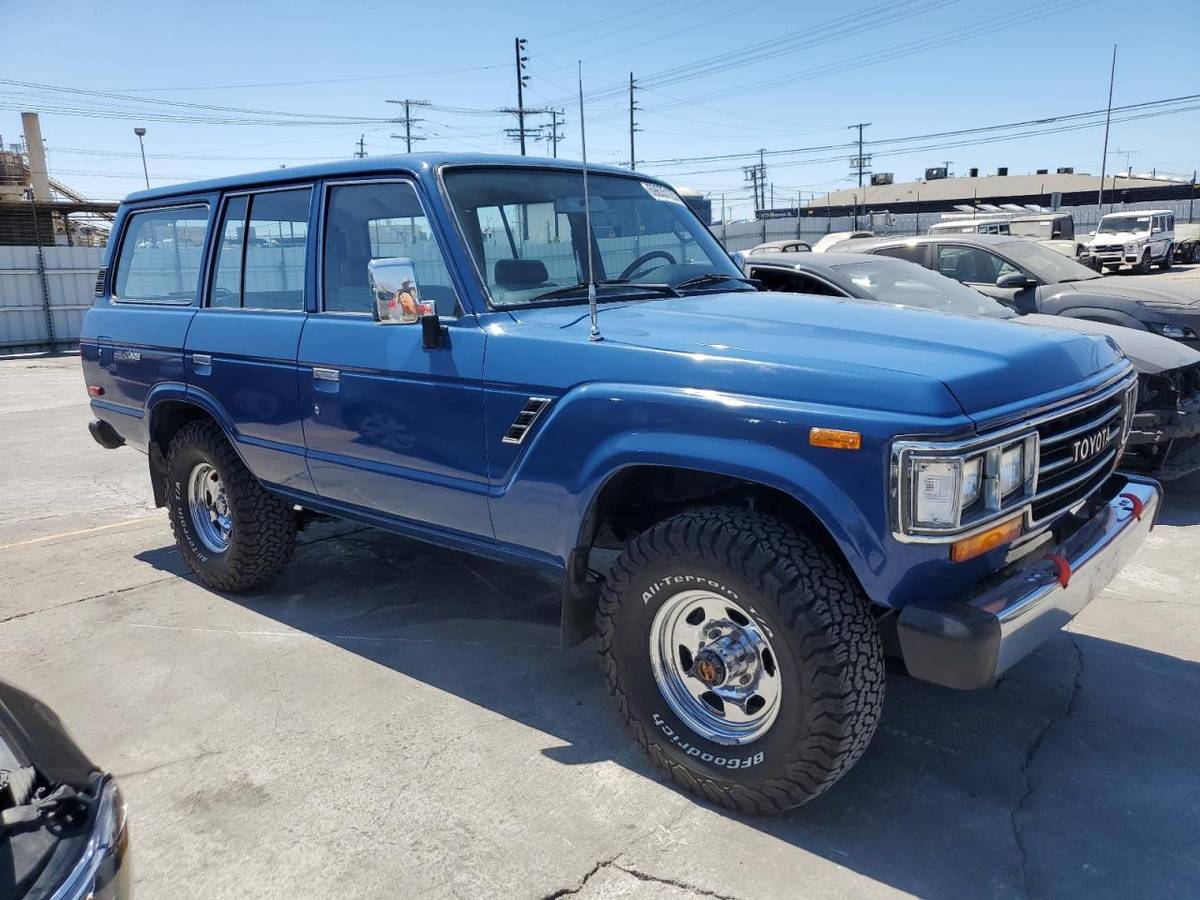 Toyota-land-cruiser-gx-1988-blue