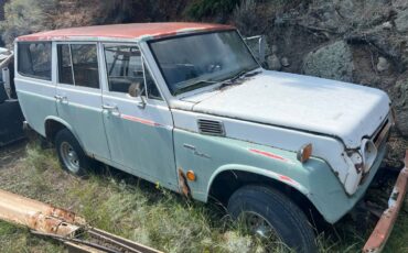 Toyota-landcruiser-1970-green