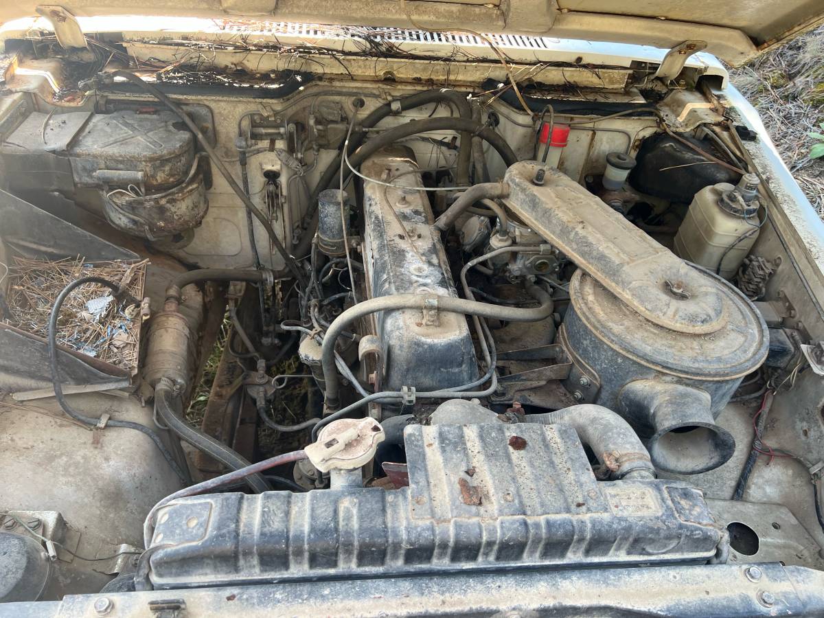 Toyota-landcruiser-1970-green-4