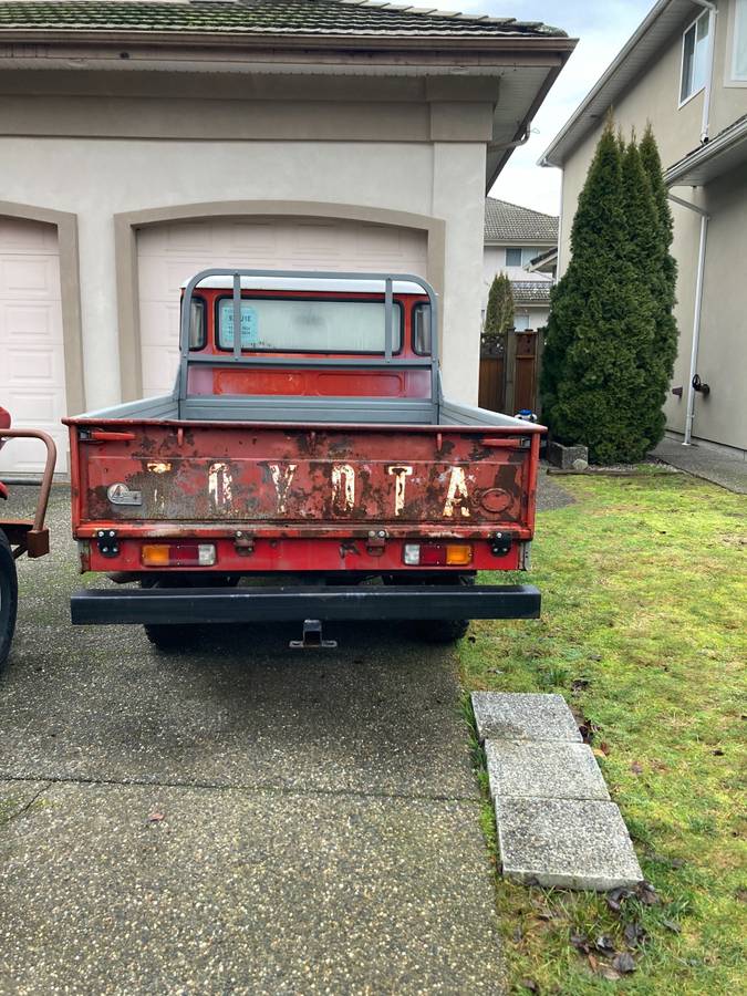 Toyota-landcruiser-1977-red-1