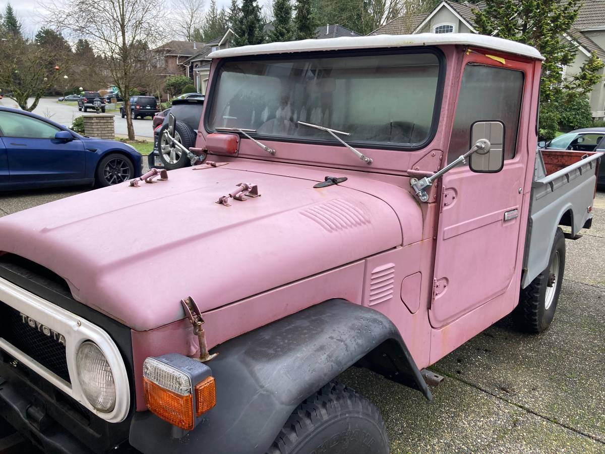 Toyota-landcruiser-1977-red-2