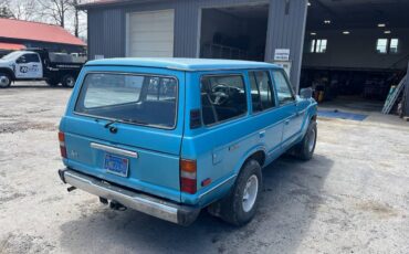 Toyota-landcruiser-1984-blue-3