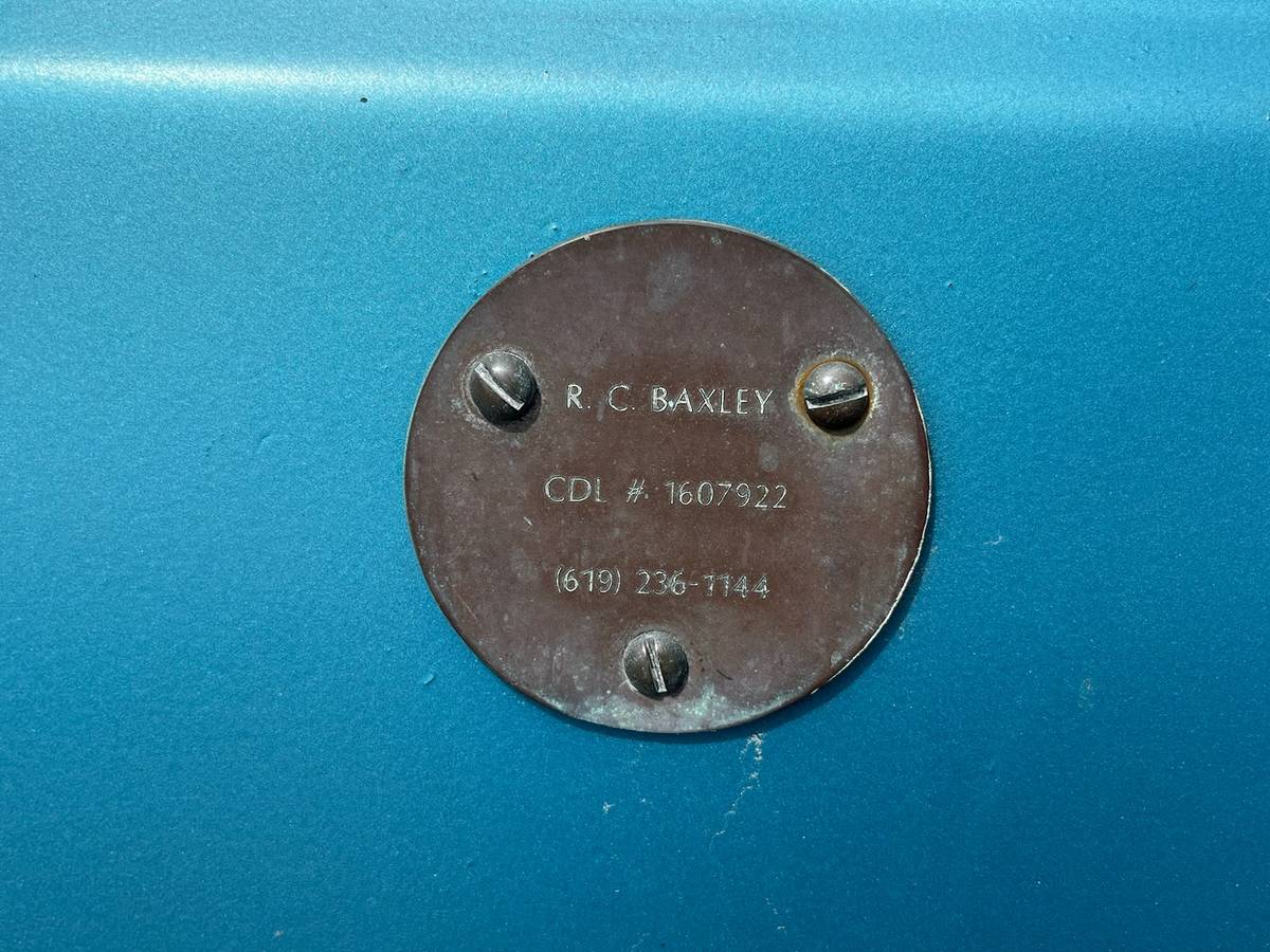 Toyota-landcruiser-1984-blue-5