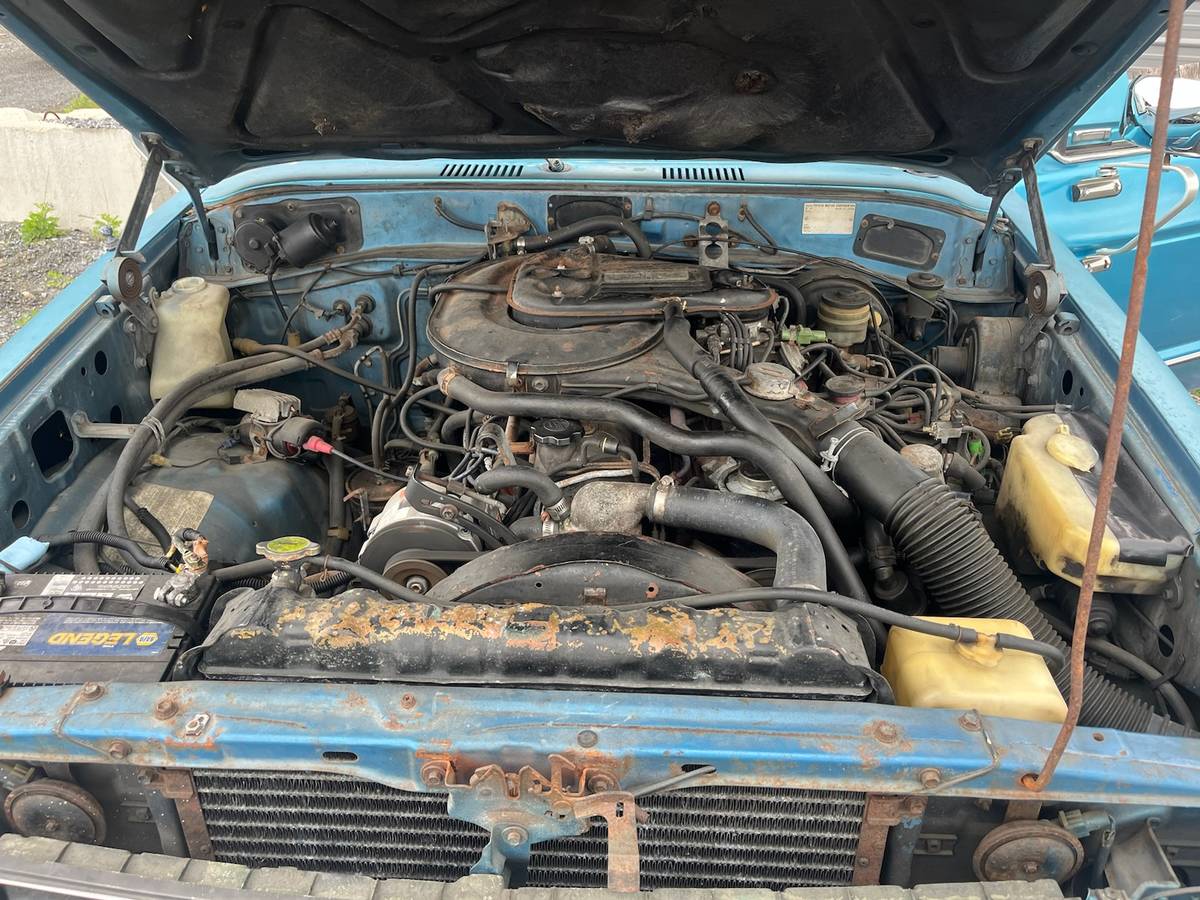 Toyota-landcruiser-1984-blue-7
