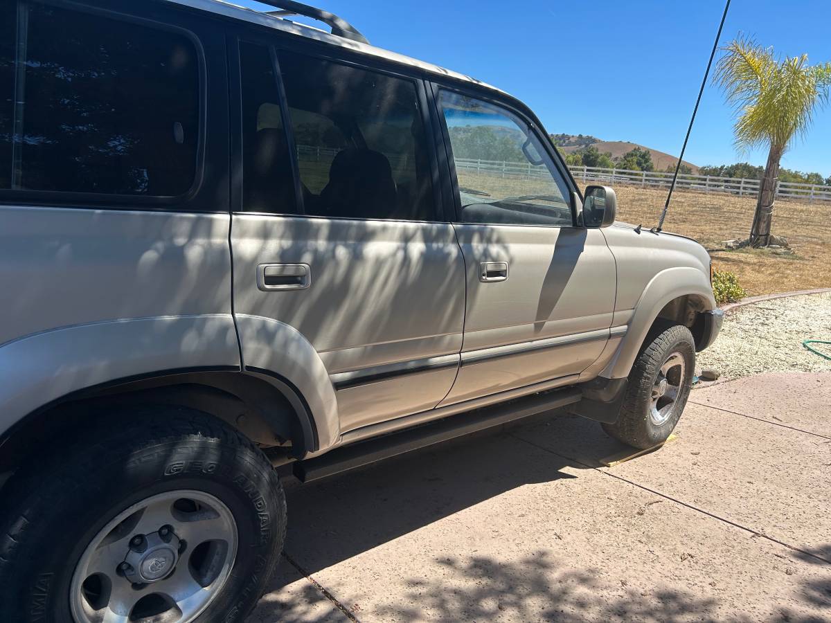 Toyota-landcruiser-1992-silver-4