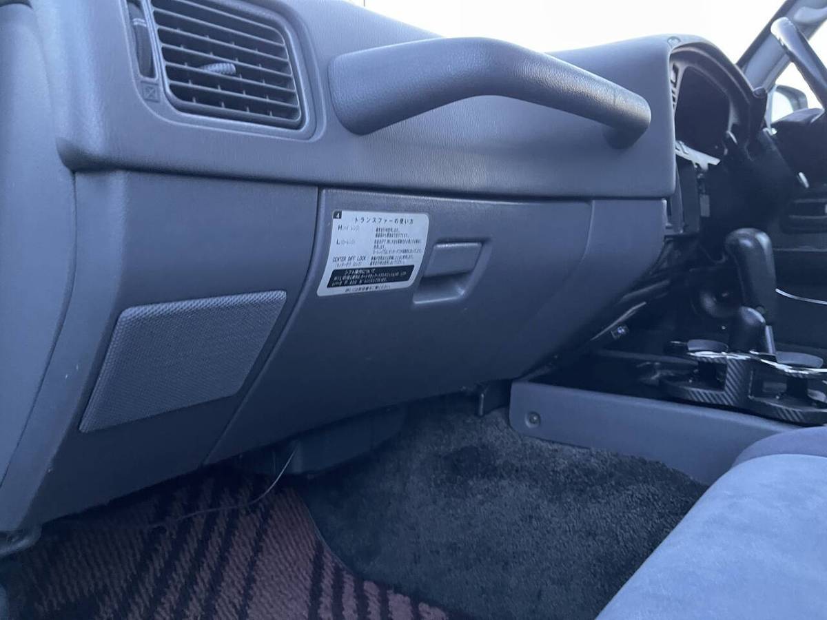 Toyota-landcruiser-80-vx-ltd-diesel-1990-silver-19