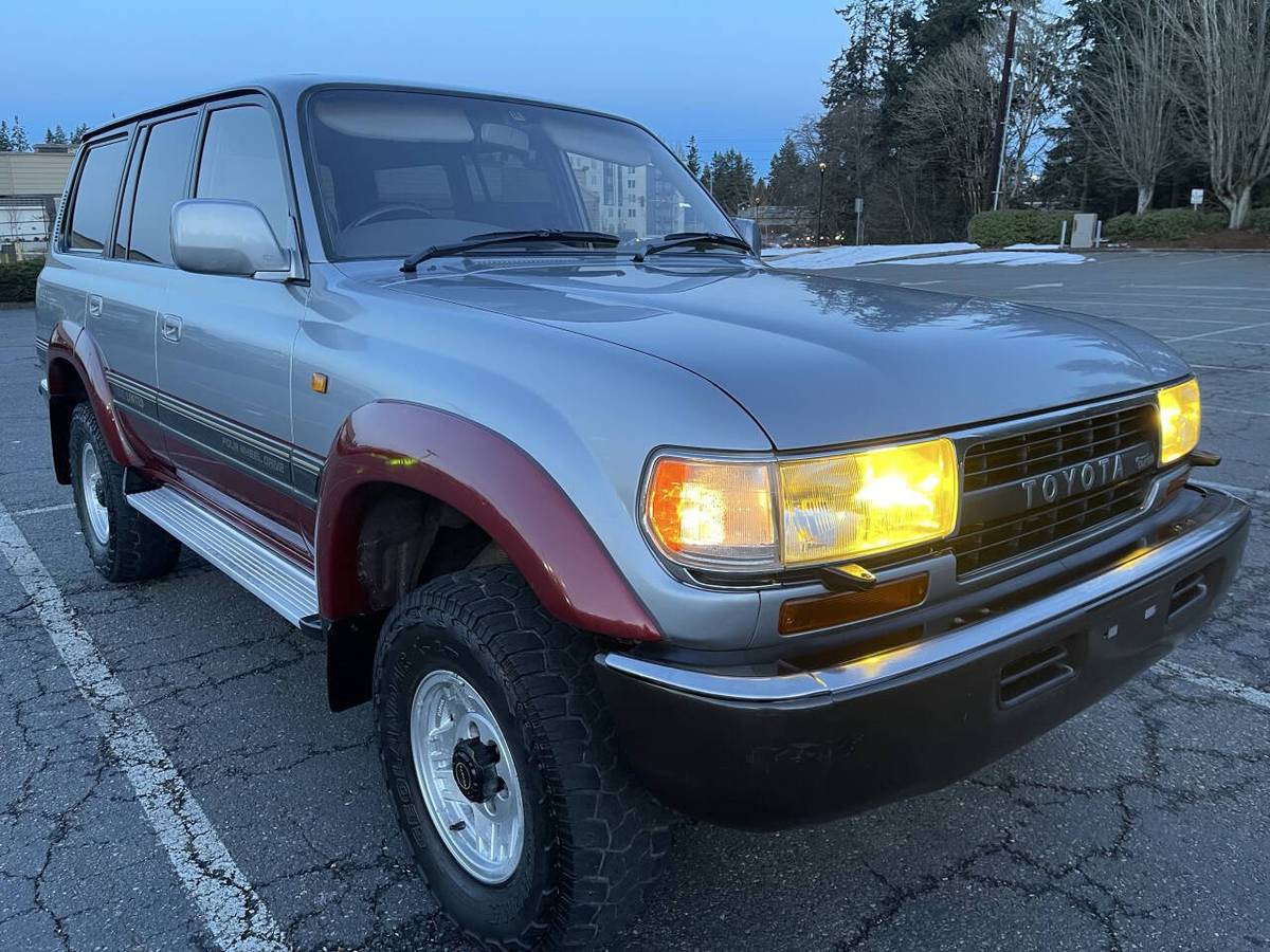 Toyota-landcruiser-80-vx-ltd-diesel-1990-silver