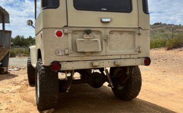 Toyota-landcruiser-diesel-1966-1
