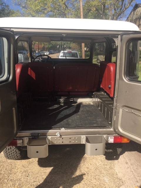 Toyota-landcruiser-fj40-1978-custom-5