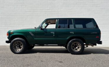 Toyota-landcruiser-fj60-1982-green-11