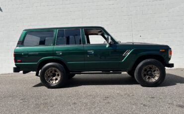 Toyota-landcruiser-fj60-1982-green-2