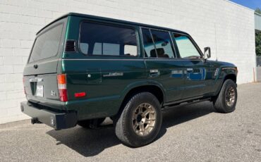 Toyota-landcruiser-fj60-1982-green-4