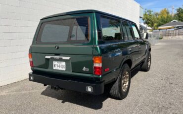 Toyota-landcruiser-fj60-1982-green-5