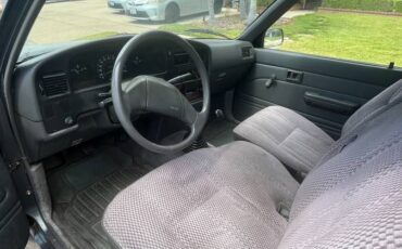 Toyota-pick-up-1990-grey-6
