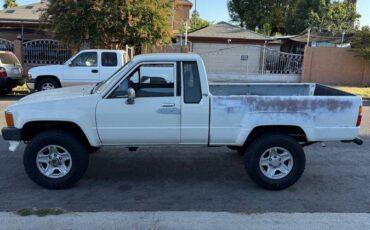 Toyota-pickup-1987-13