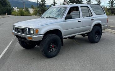 Toyota-pickup-1990-silver-1