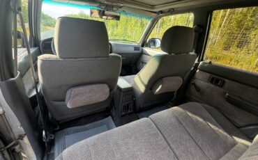 Toyota-pickup-1990-silver-17