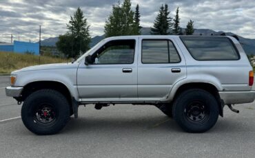 Toyota-pickup-1990-silver-3