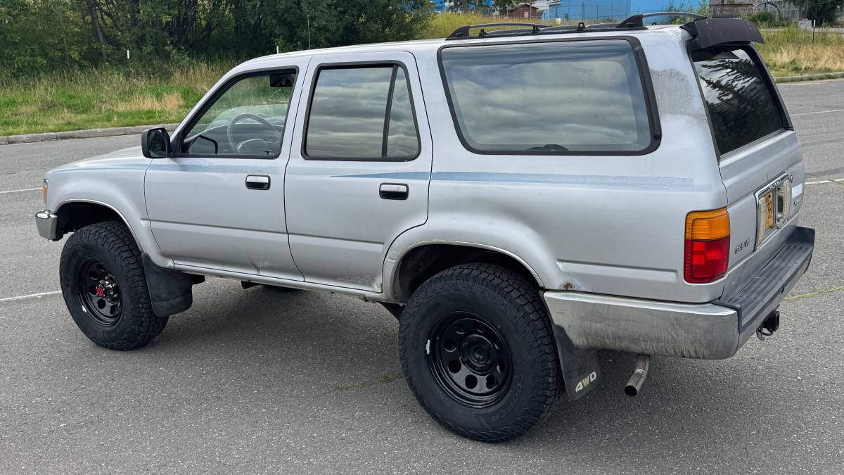 Toyota-pickup-1990-silver-5