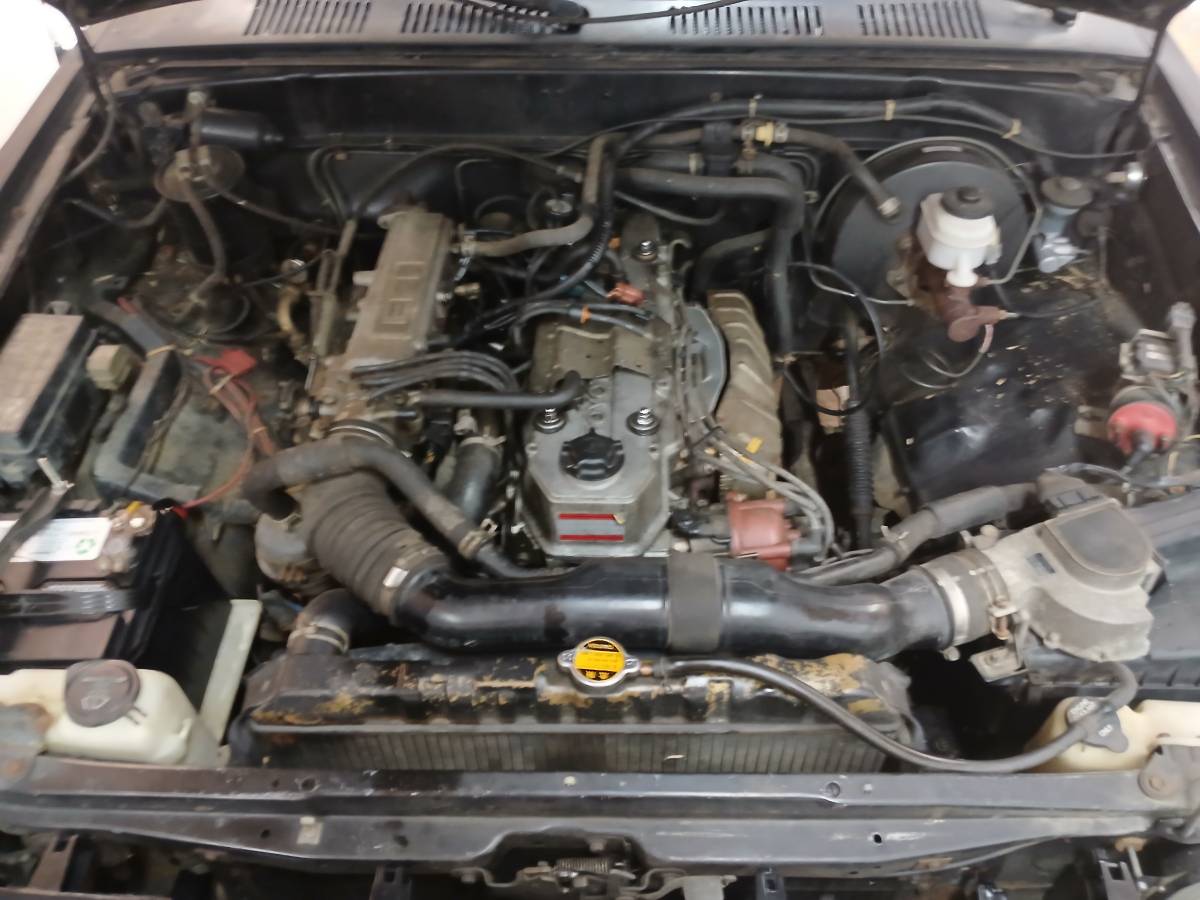 Toyota-pickup-1991-10
